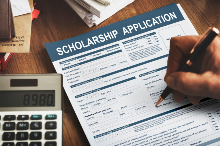 Financial Aid 101: A Guide to Understanding Scholarships, Grants, and Loans for International Students in the US